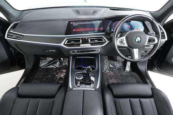 2022 BMW X7 xDrive30d G07