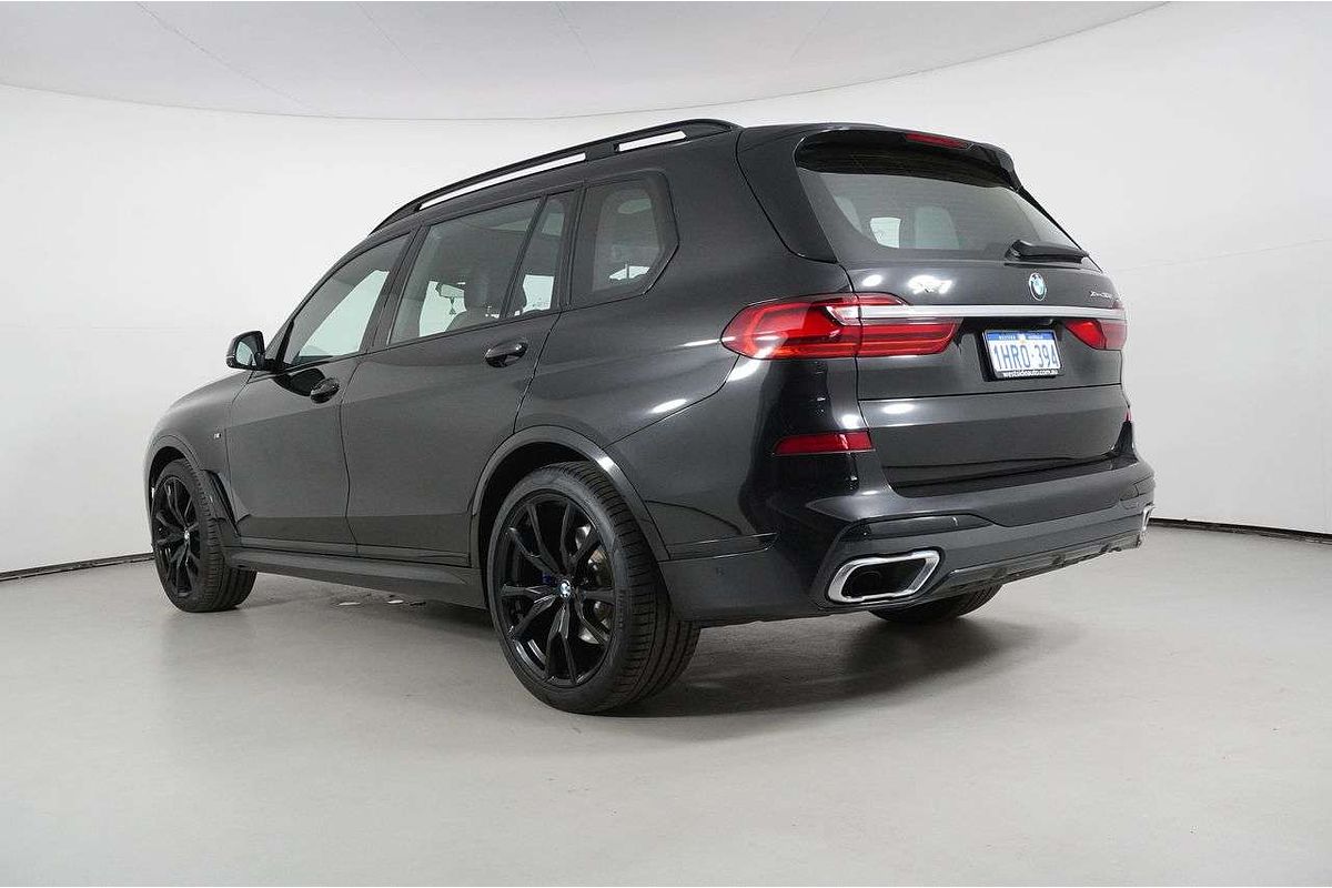 2022 BMW X7 xDrive30d G07