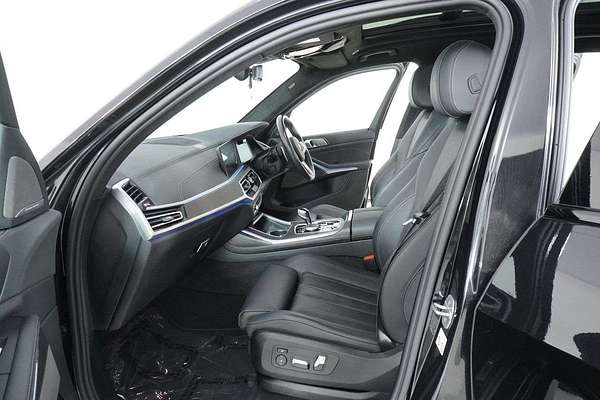 2022 BMW X7 xDrive30d G07