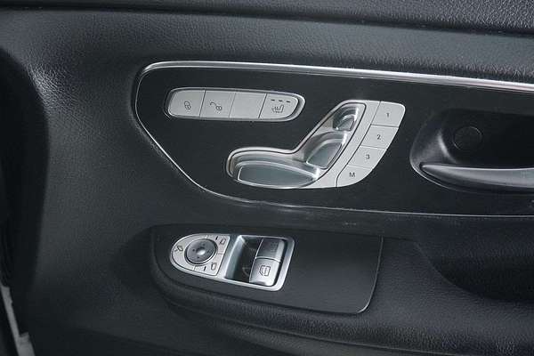 2020 Mercedes-Benz V-Class V220 d 447