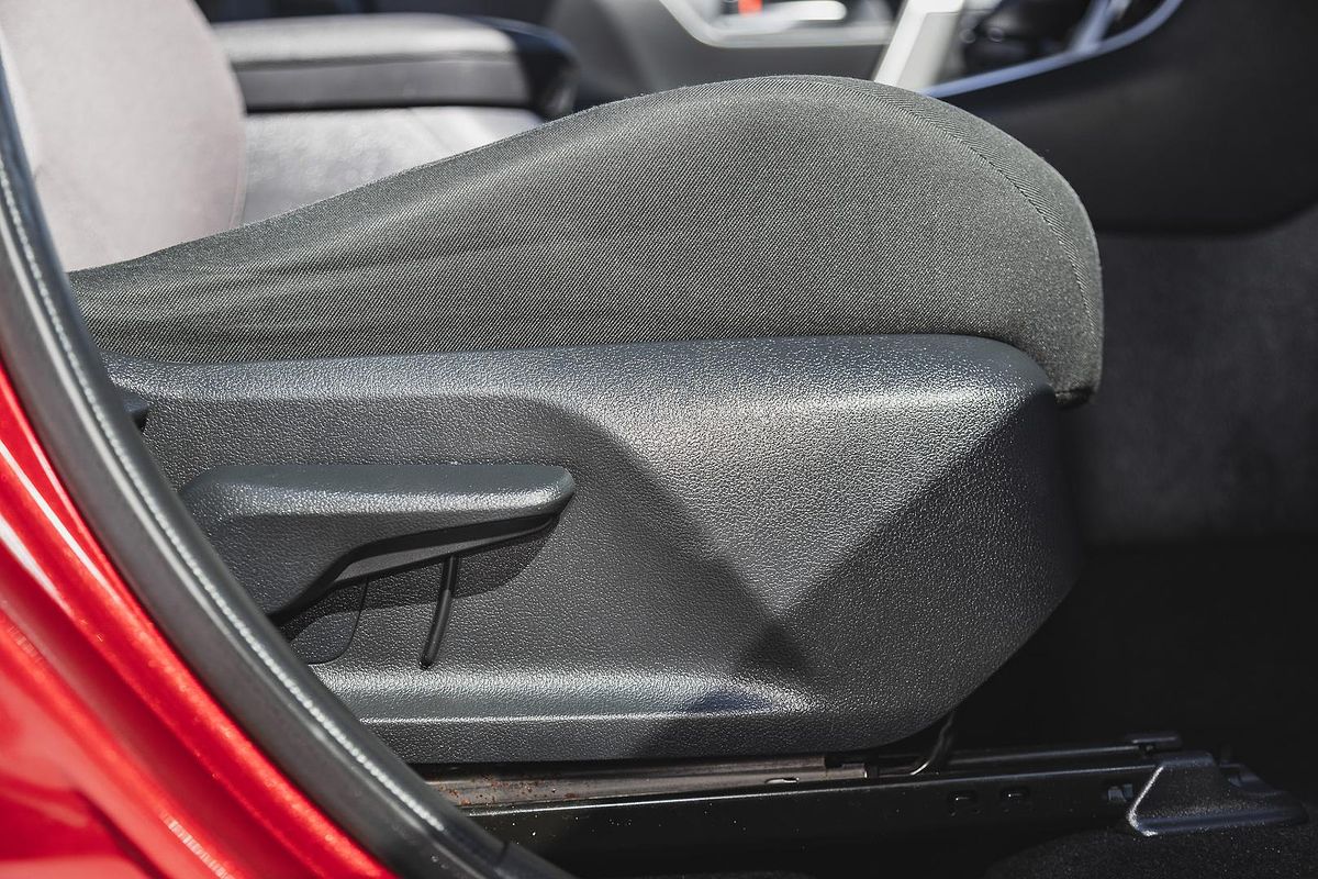 2020 Toyota RAV4 GXL MXAA52R