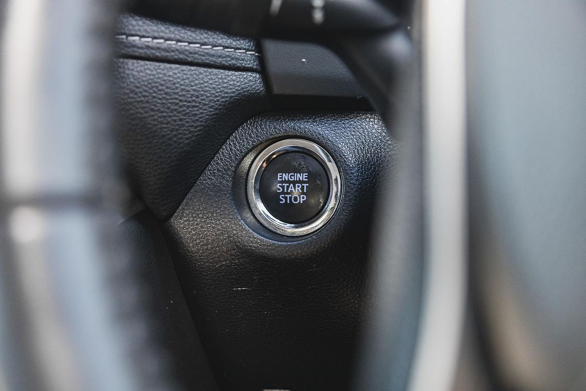 2020 Toyota RAV4 GXL MXAA52R