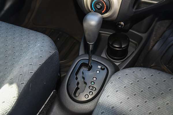 2010 Toyota Yaris YR NCP90R