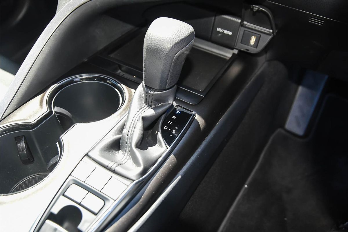 2022 Toyota Camry Ascent AXVH70R