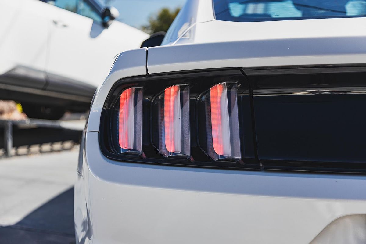 2017 Ford Mustang FM