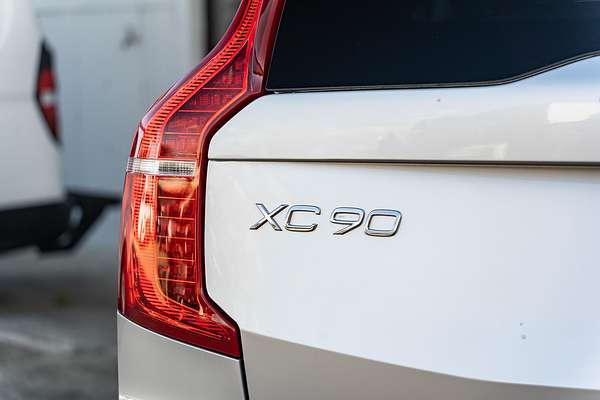 2021 Volvo XC90 T6 Inscription