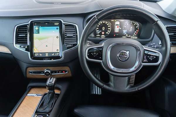 2021 Volvo XC90 T6 Inscription