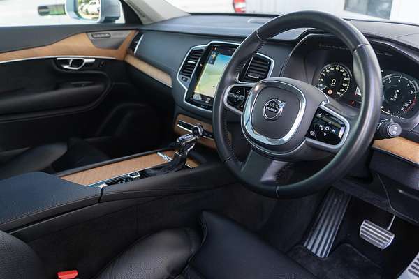 2021 Volvo XC90 T6 Inscription