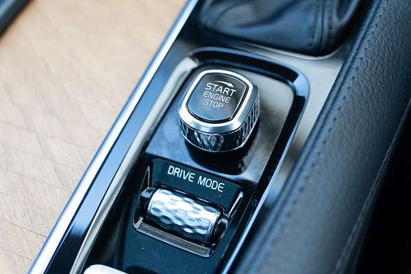 2021 Volvo XC90 T6 Inscription