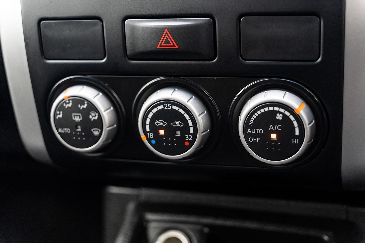 2013 Nissan X-TRAIL ST-L T31