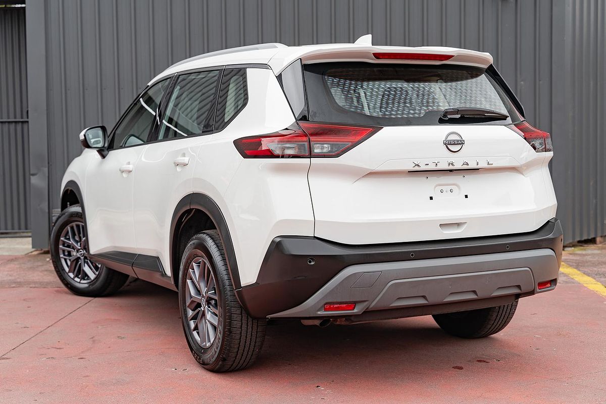2024 Nissan X-TRAIL ST T33