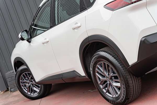 2024 Nissan X-TRAIL ST T33