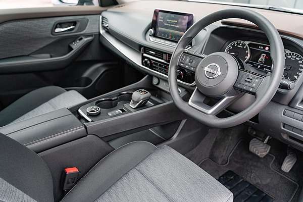 2024 Nissan X-TRAIL ST T33