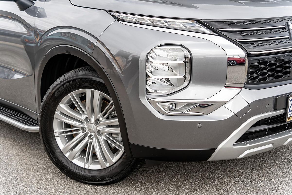 2023 Mitsubishi Outlander LS ZM