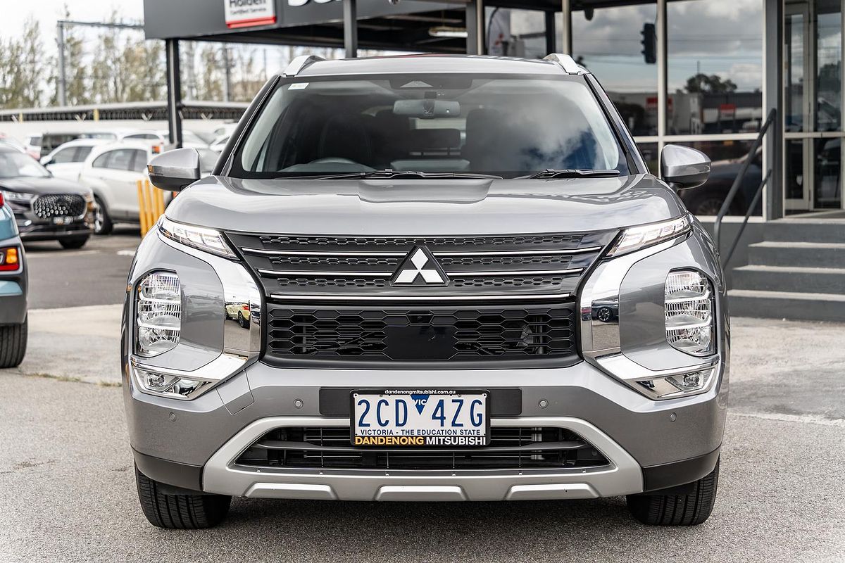 2023 Mitsubishi Outlander LS ZM