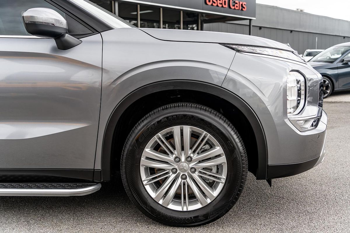 2023 Mitsubishi Outlander LS ZM