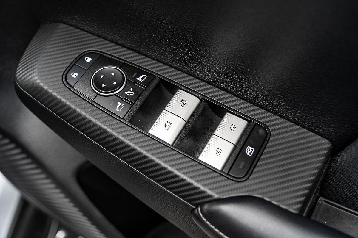 2023 Mitsubishi Outlander LS ZM