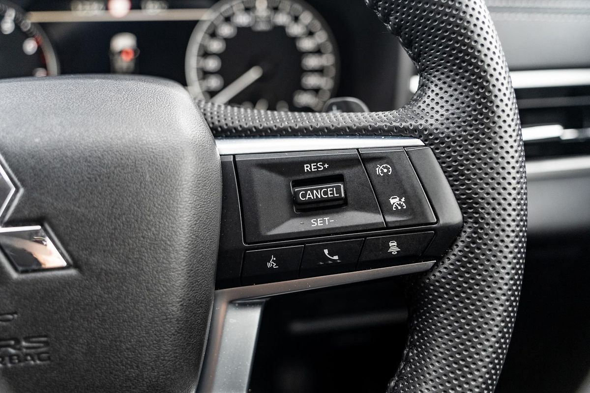 2023 Mitsubishi Outlander LS ZM