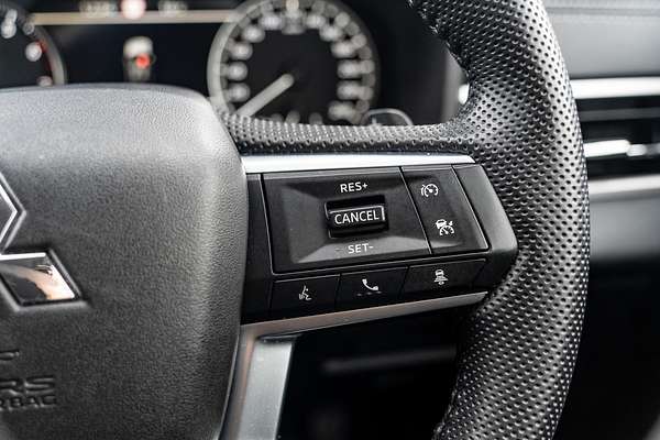 2023 Mitsubishi Outlander LS ZM