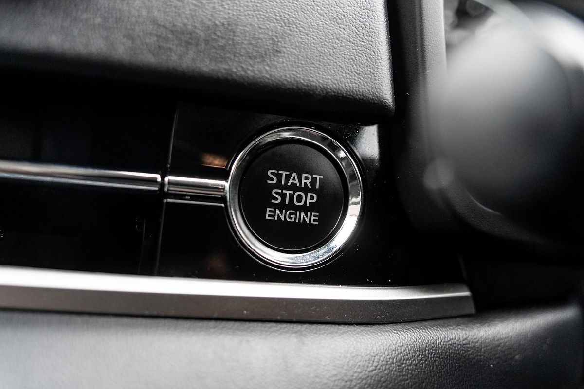 2023 Mitsubishi Outlander LS ZM