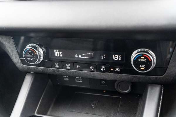2023 Mitsubishi Outlander LS ZM