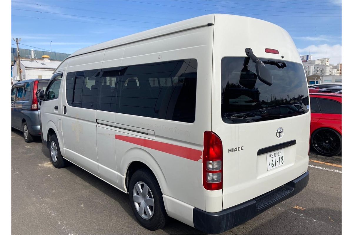 2011 Toyota Hiace DX 4WD