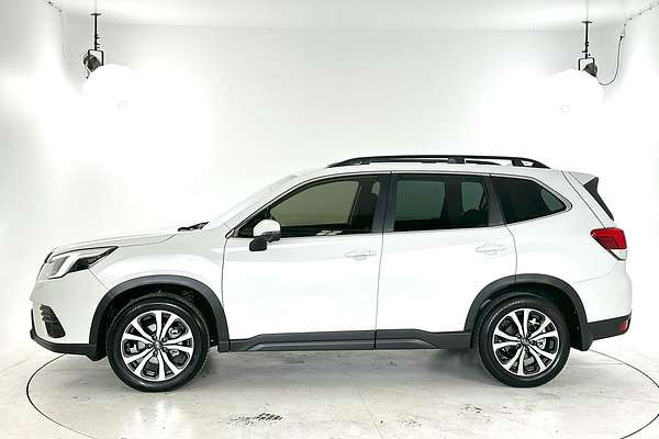 2023 Subaru Forester 2.5i Premium S5
