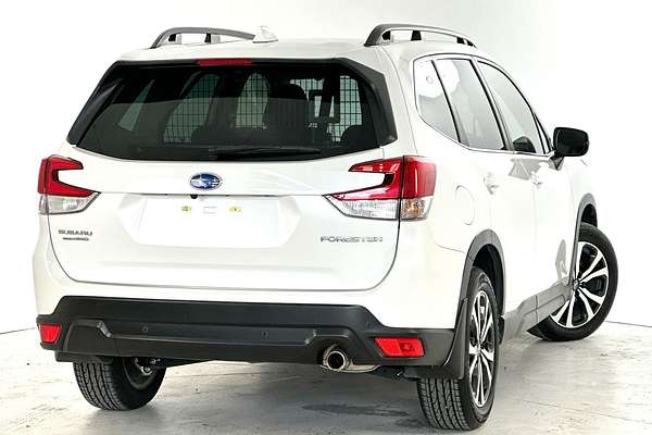 2023 Subaru Forester 2.5i Premium S5