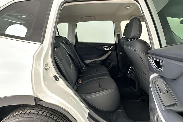 2023 Subaru Forester 2.5i Premium S5