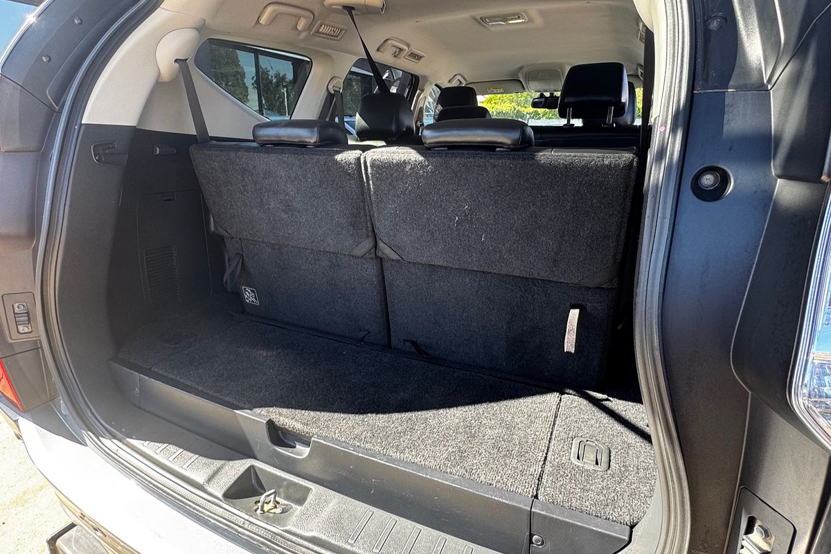 2017 Mitsubishi Pajero Sport GLS QE
