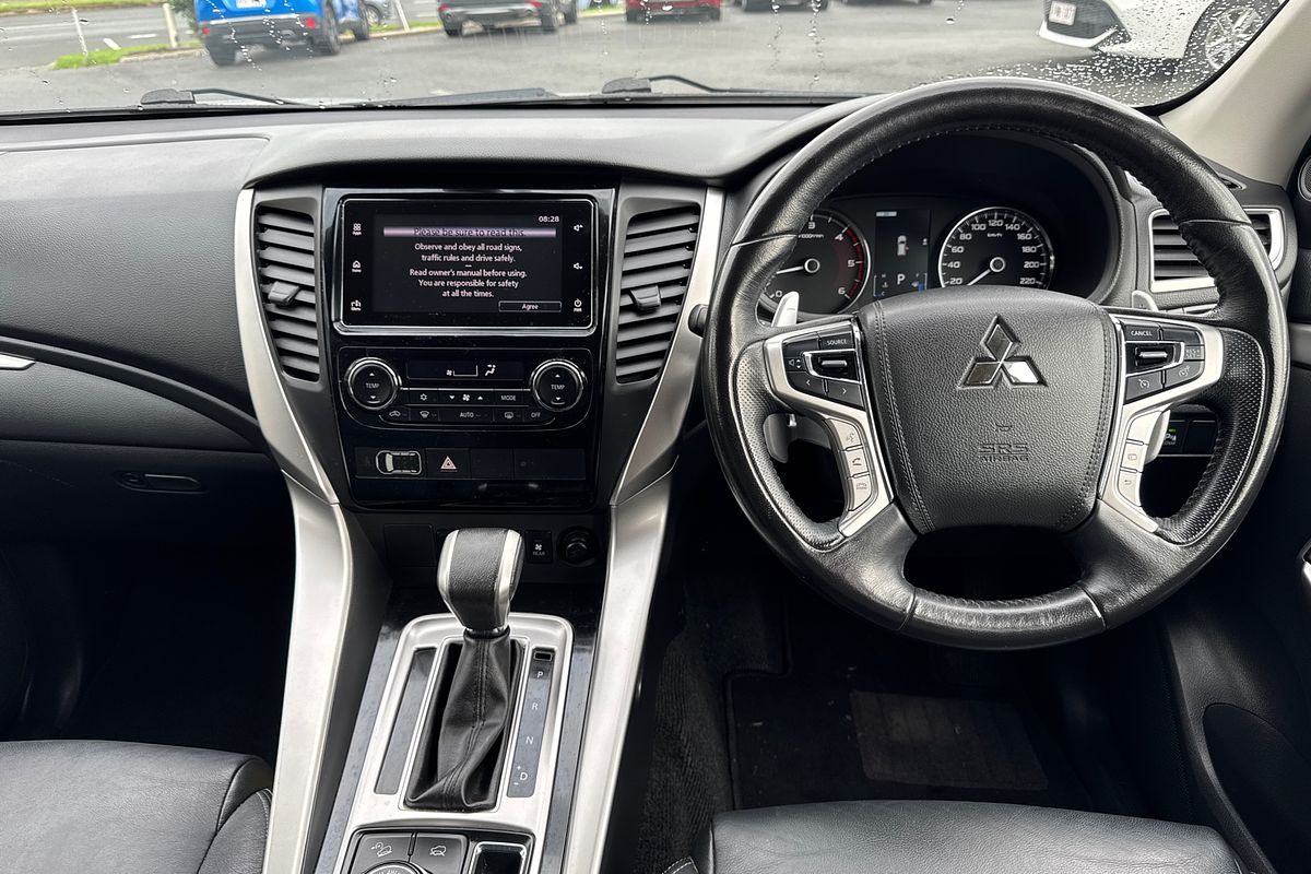 2016 Mitsubishi Pajero Sport GLS QE
