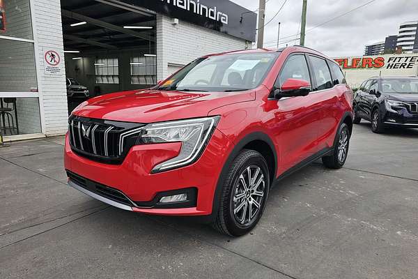 2025 Mahindra XUV700 AX7L