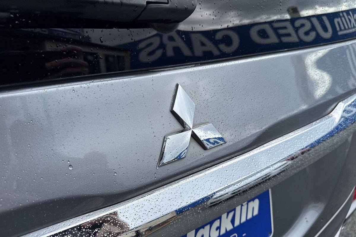 2016 Mitsubishi Pajero Sport GLS QE
