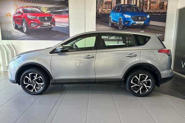 2018 Toyota RAV4 GX ASA44R