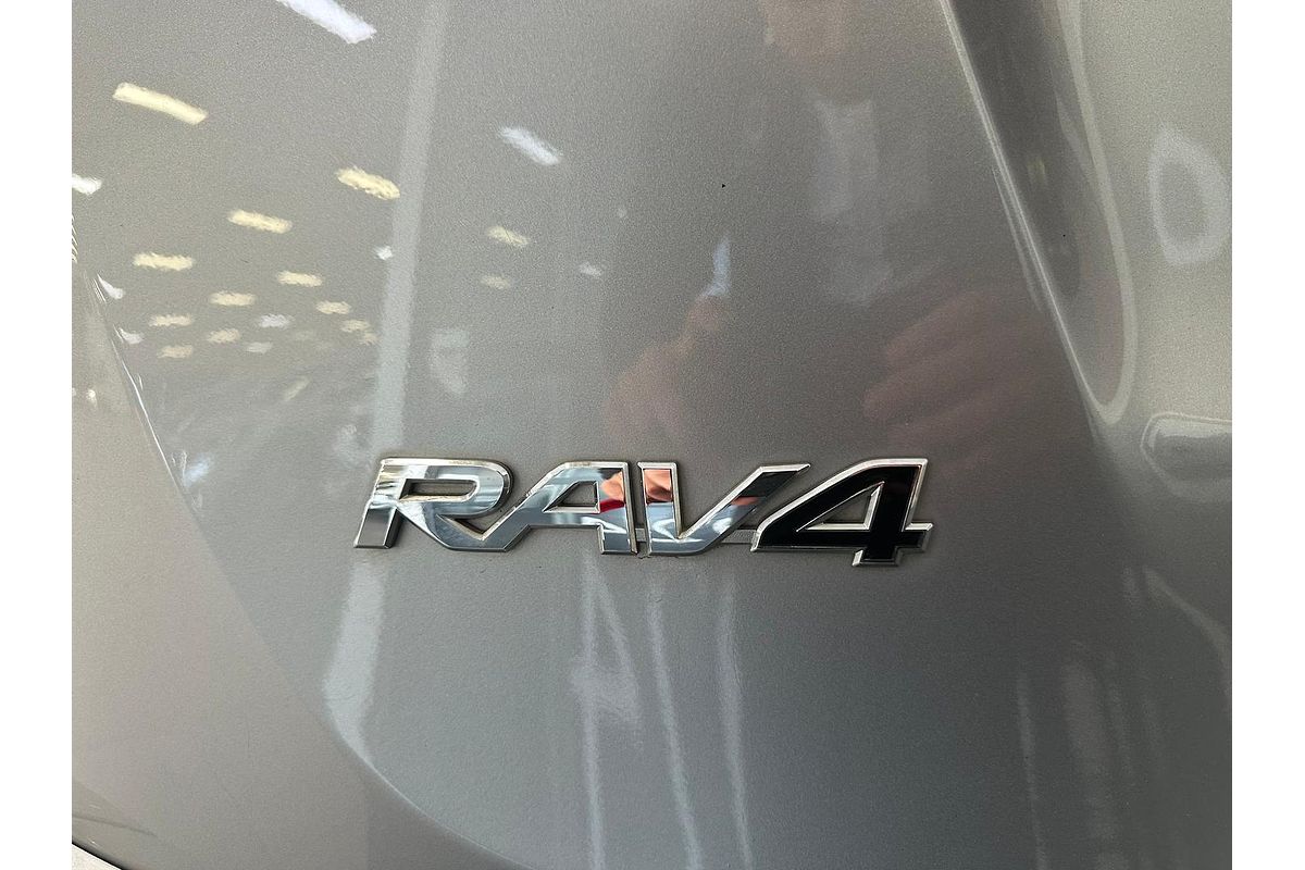 2018 Toyota RAV4 GX ASA44R