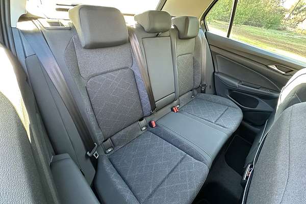2024 Volkswagen Golf 110TSI Life 8