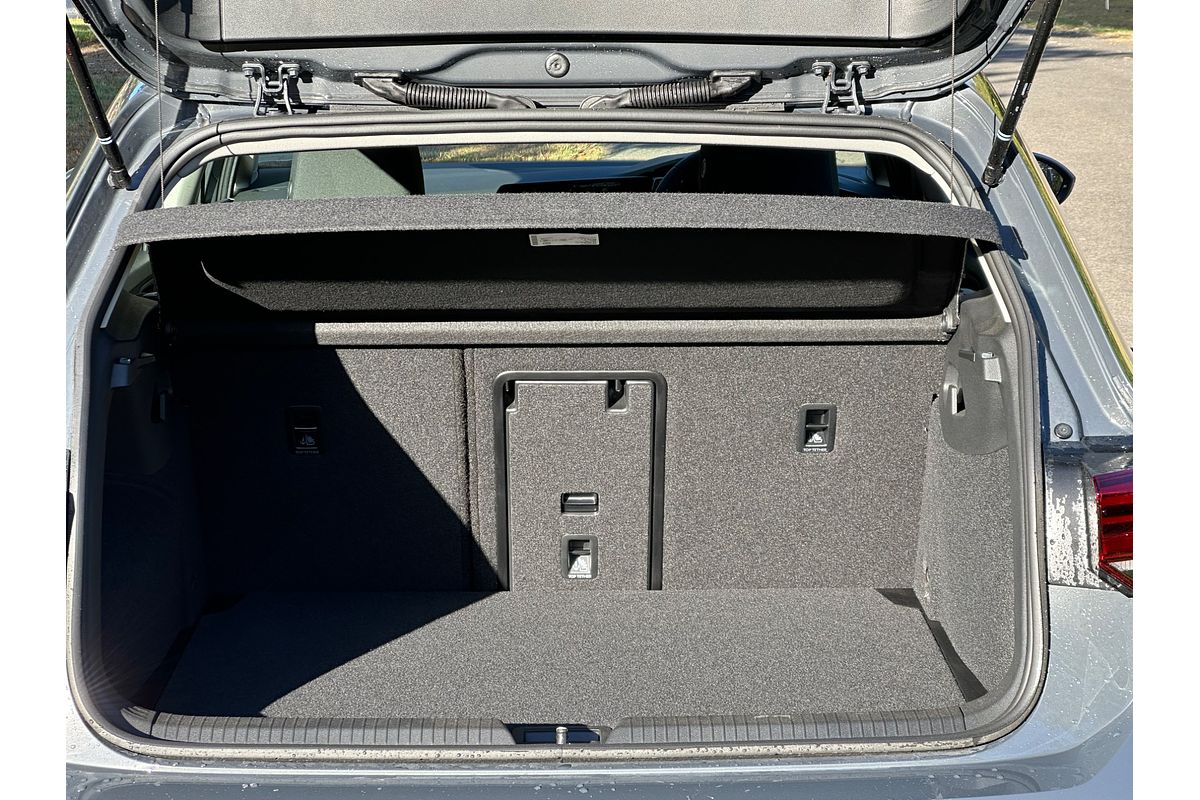 2024 Volkswagen Golf 110TSI Life 8