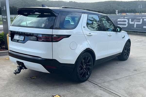 2021 Land Rover Discovery D300 R-Dynamic S Series 5