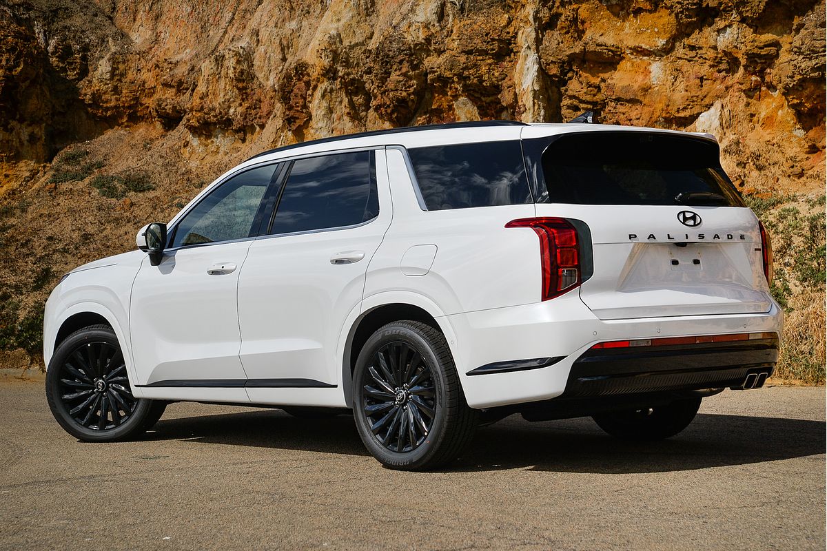 2025 Hyundai Palisade Calligraphy Black Ink LX2.V5