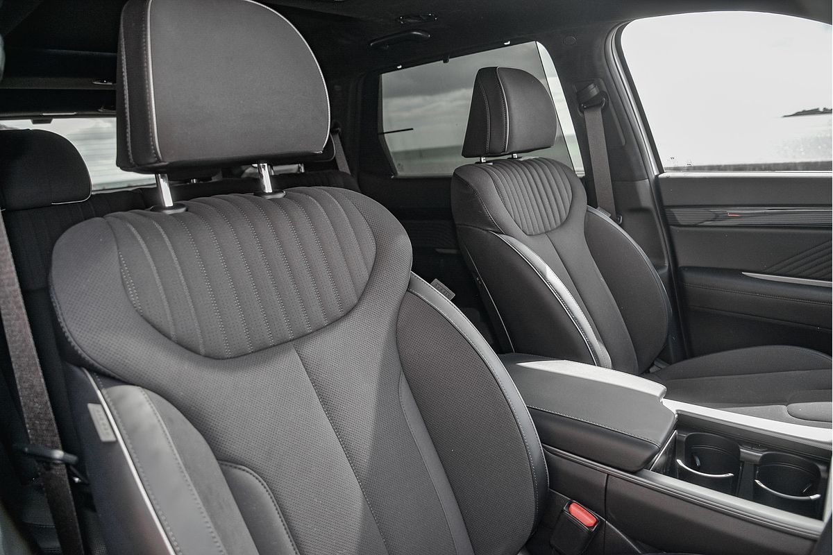2025 Hyundai Palisade Calligraphy Black Ink LX2.V5