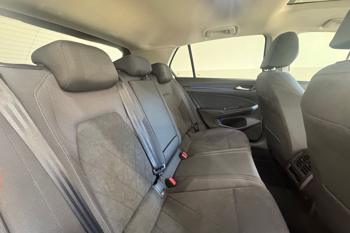 2024 Volkswagen Golf 110TSI Life 8