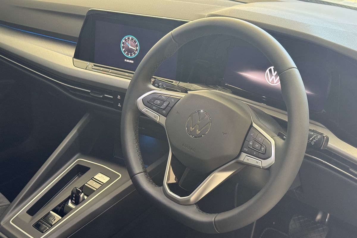 2024 Volkswagen Golf 110TSI Life 8