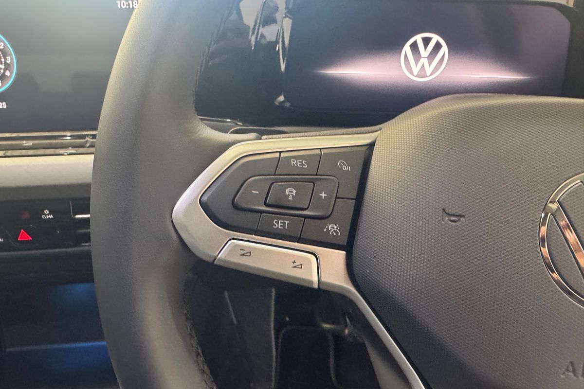 2024 Volkswagen Golf 110TSI Life 8