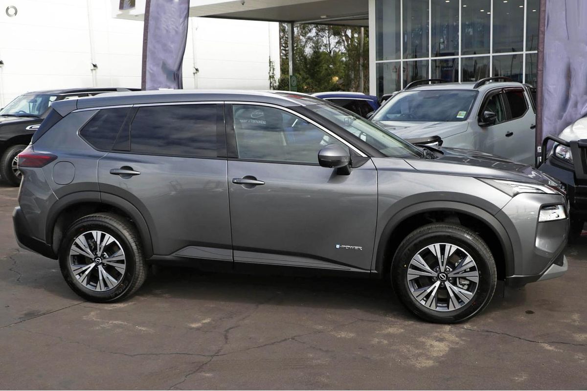 2025 Nissan X-TRAIL ST-L e-POWER T33