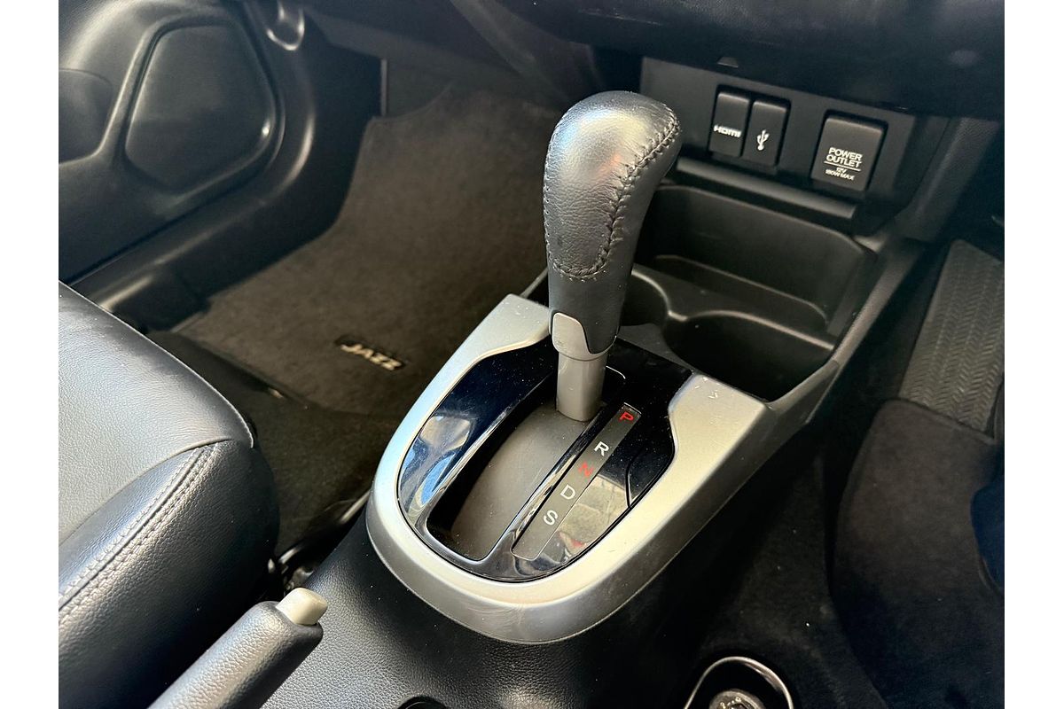 2016 Honda Jazz VTi-L GF