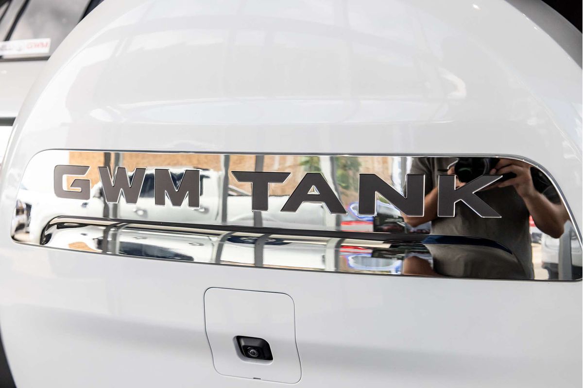 2024 GWM Tank 500 Lux Hybrid P03