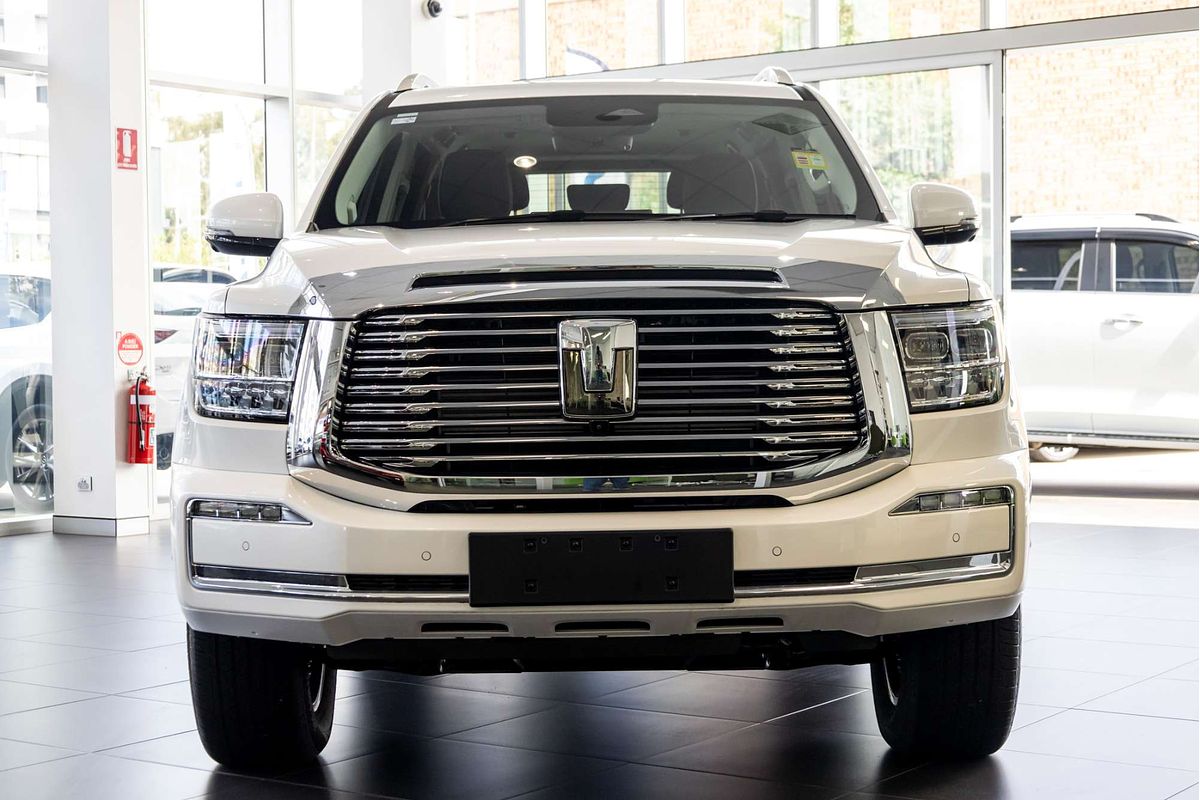 2024 GWM Tank 500 Lux Hybrid P03