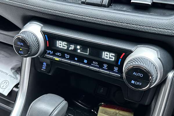 2020 Toyota RAV4 GX AXAH52R