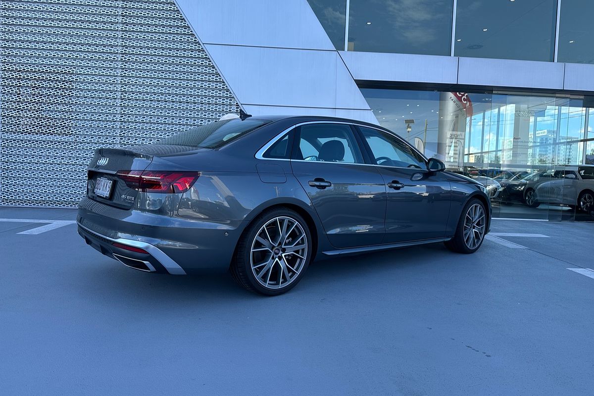 2024 Audi A4 45 TFSI S line B9