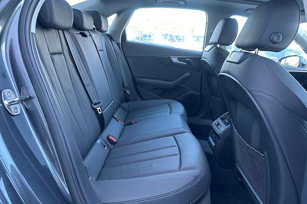 2024 Audi A4 45 TFSI S line B9